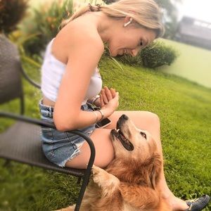 Meet your Posher, Mia